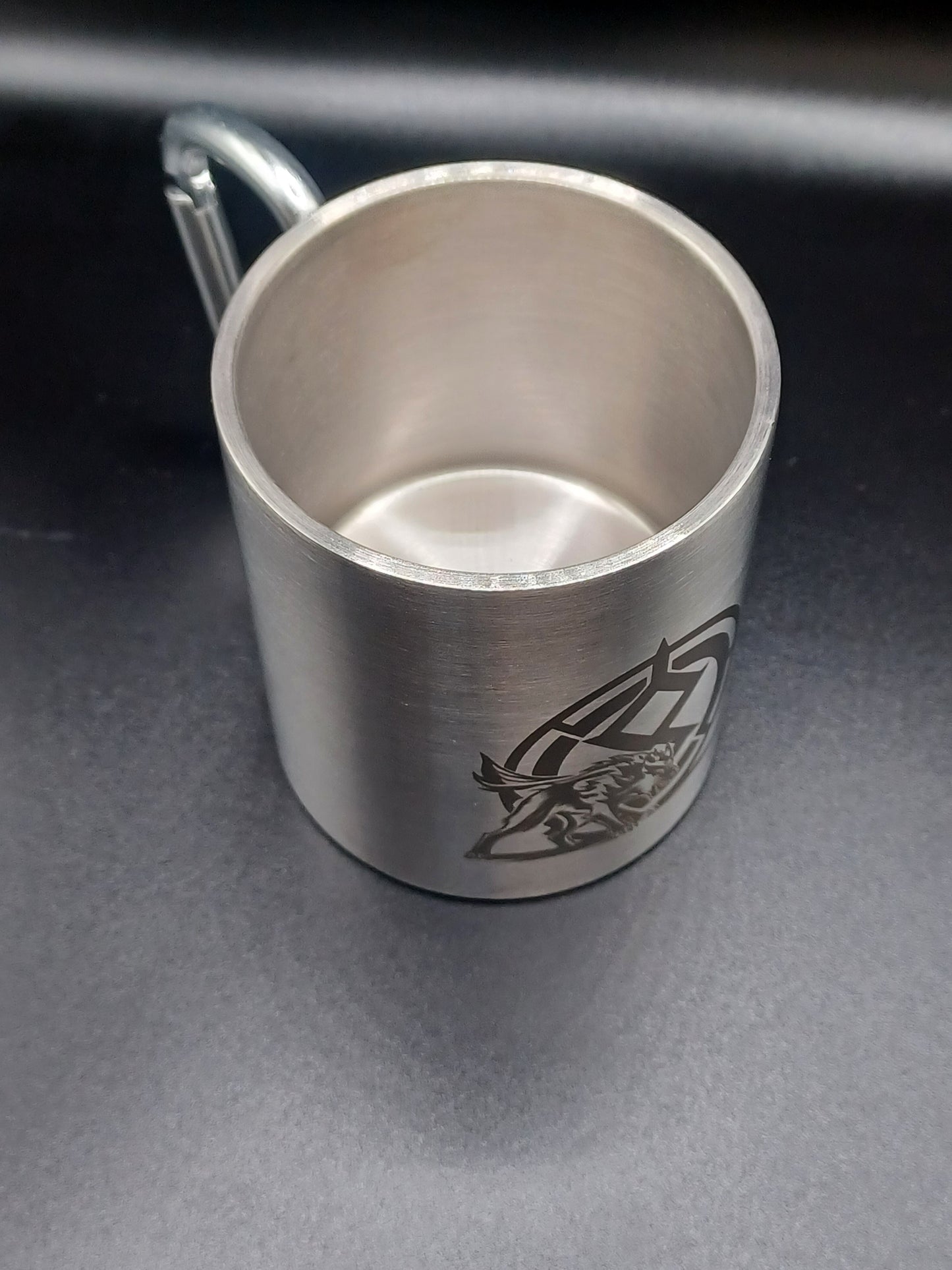 Tasse anse mousqueton Loup