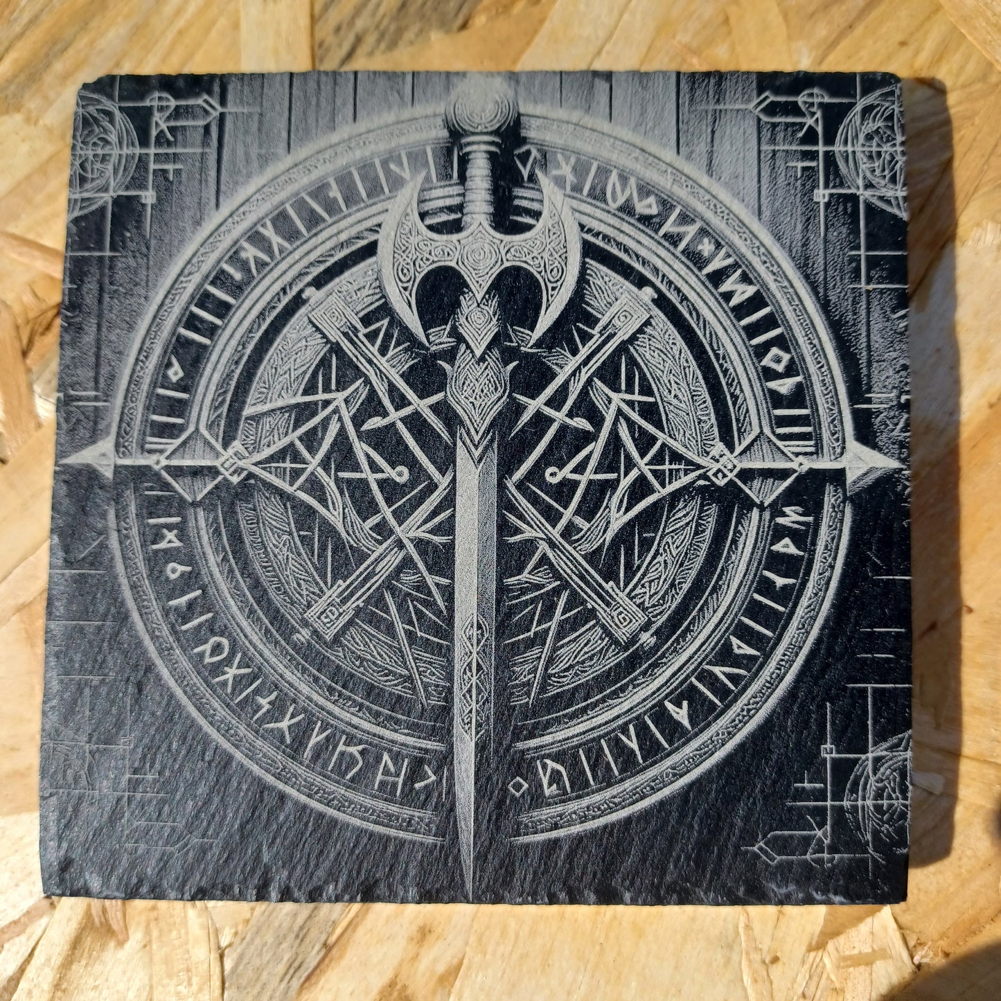 Sous-verre ardoise Épée des Runes